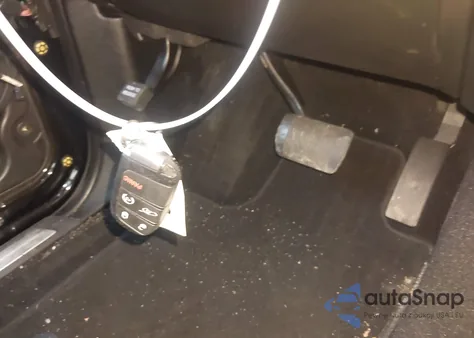 2021 Jeep Grand Cherokee Overland 4X4 z USA, uszkodzony, nr VIN 1C4RJFCG1MC583912